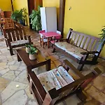 Apartamento Com Piscina E Ar Condicionado